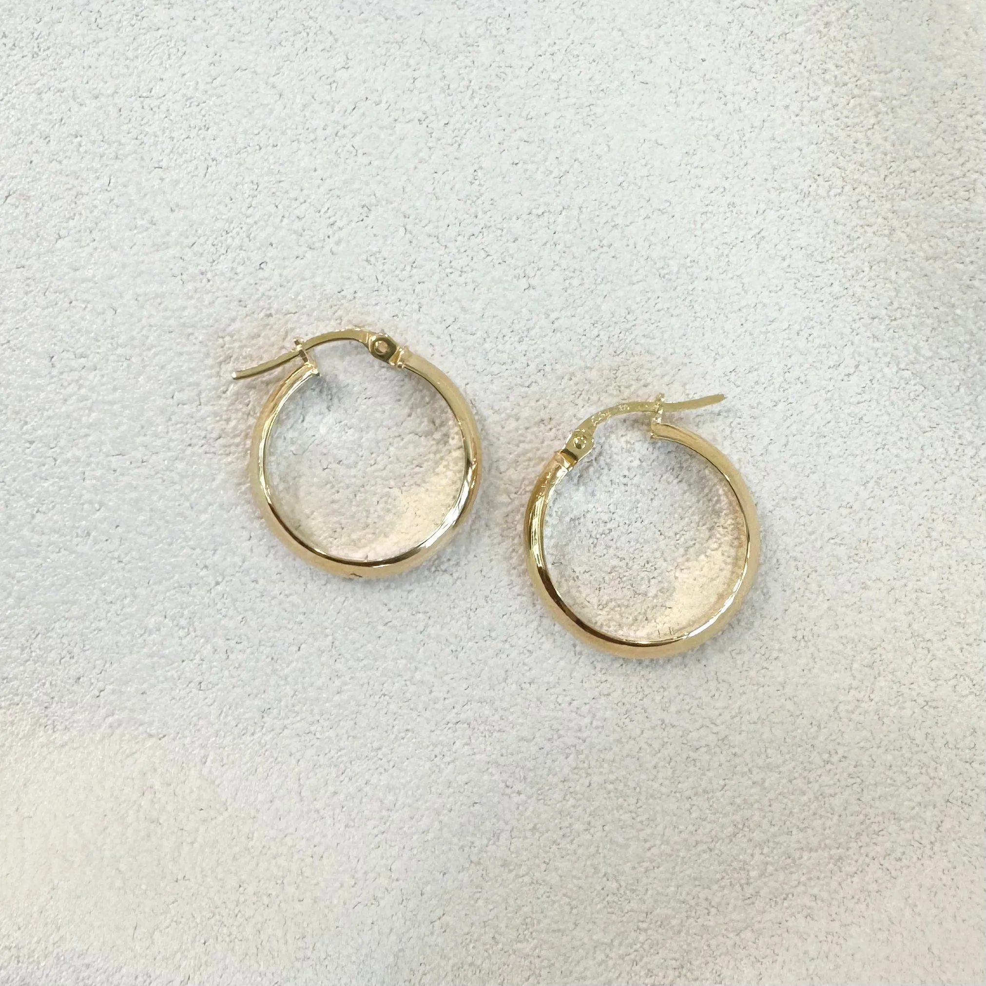 9ct Yellow Gold Knife-Edge Hoop Earrings