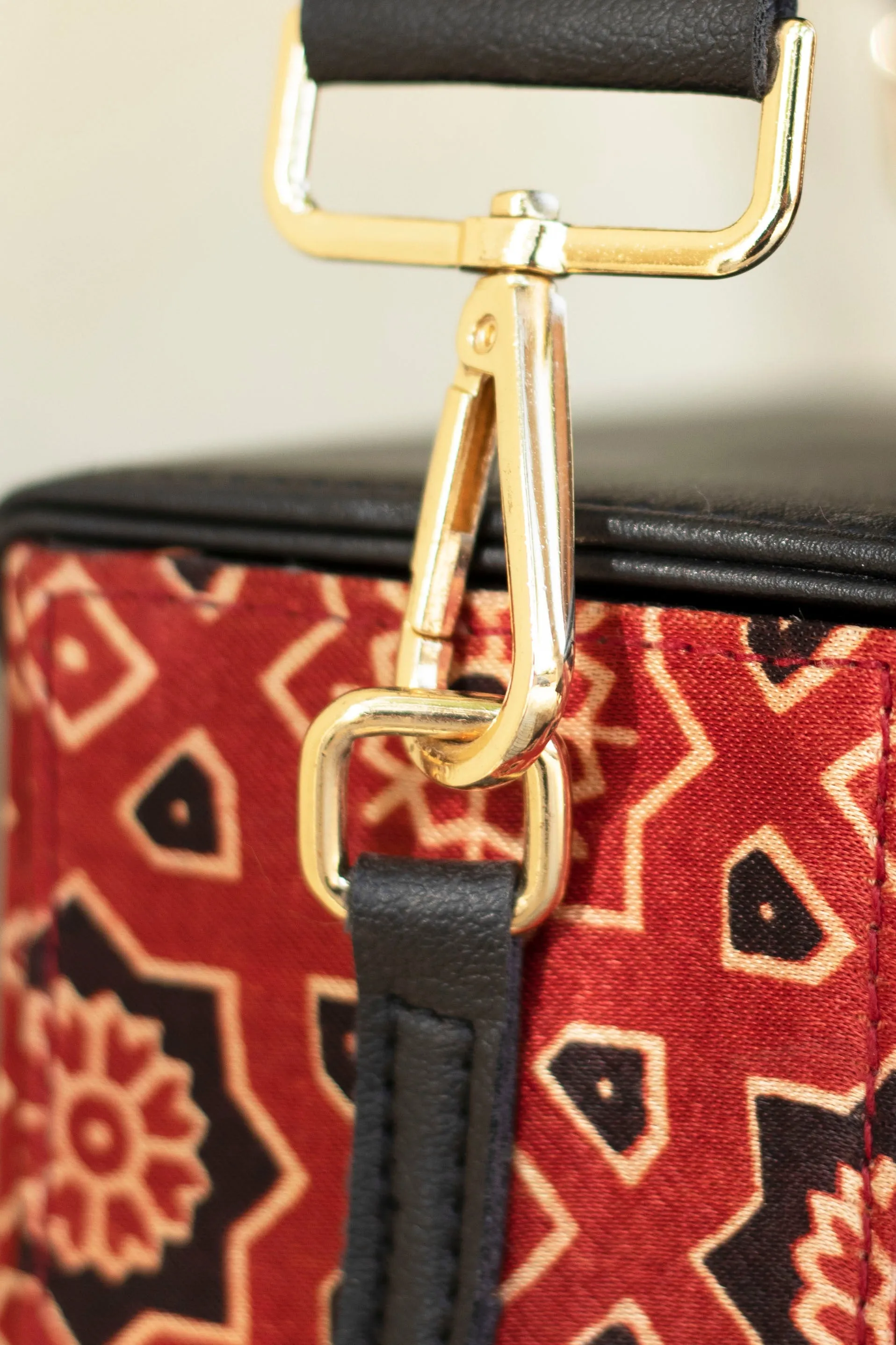 AXTRACT Red Edgebox - Rectangular Kutchi Handcrafted Bag