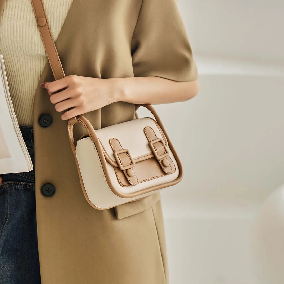 Cambridge Beige Leather Shoulder Bag