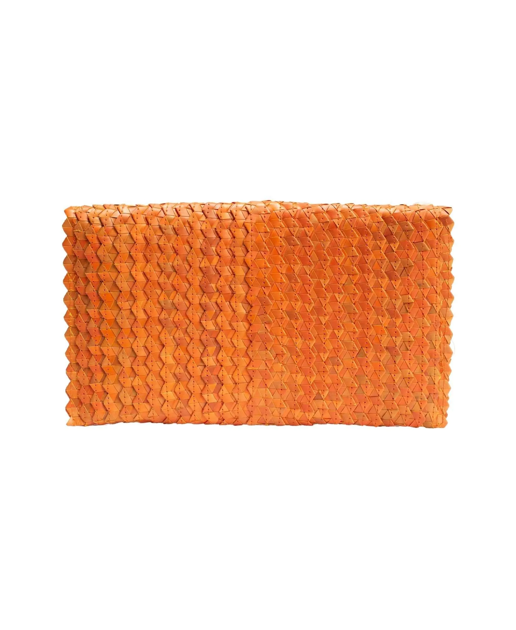 Pandegelang Raffia Seashell Clutch