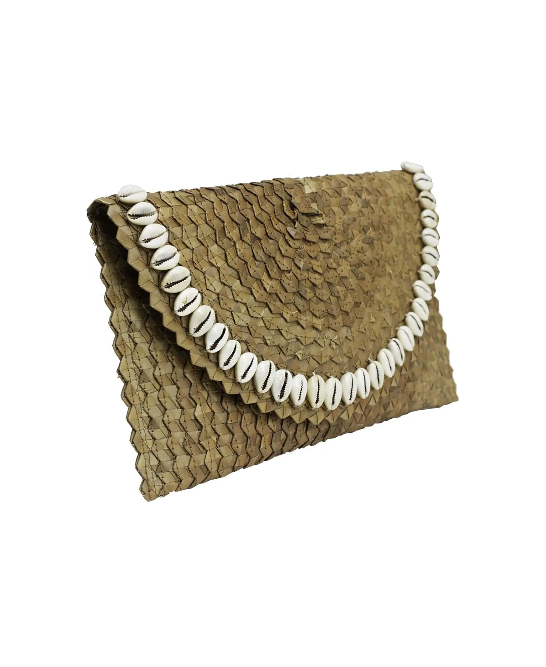 Pandegelang Raffia Seashell Clutch