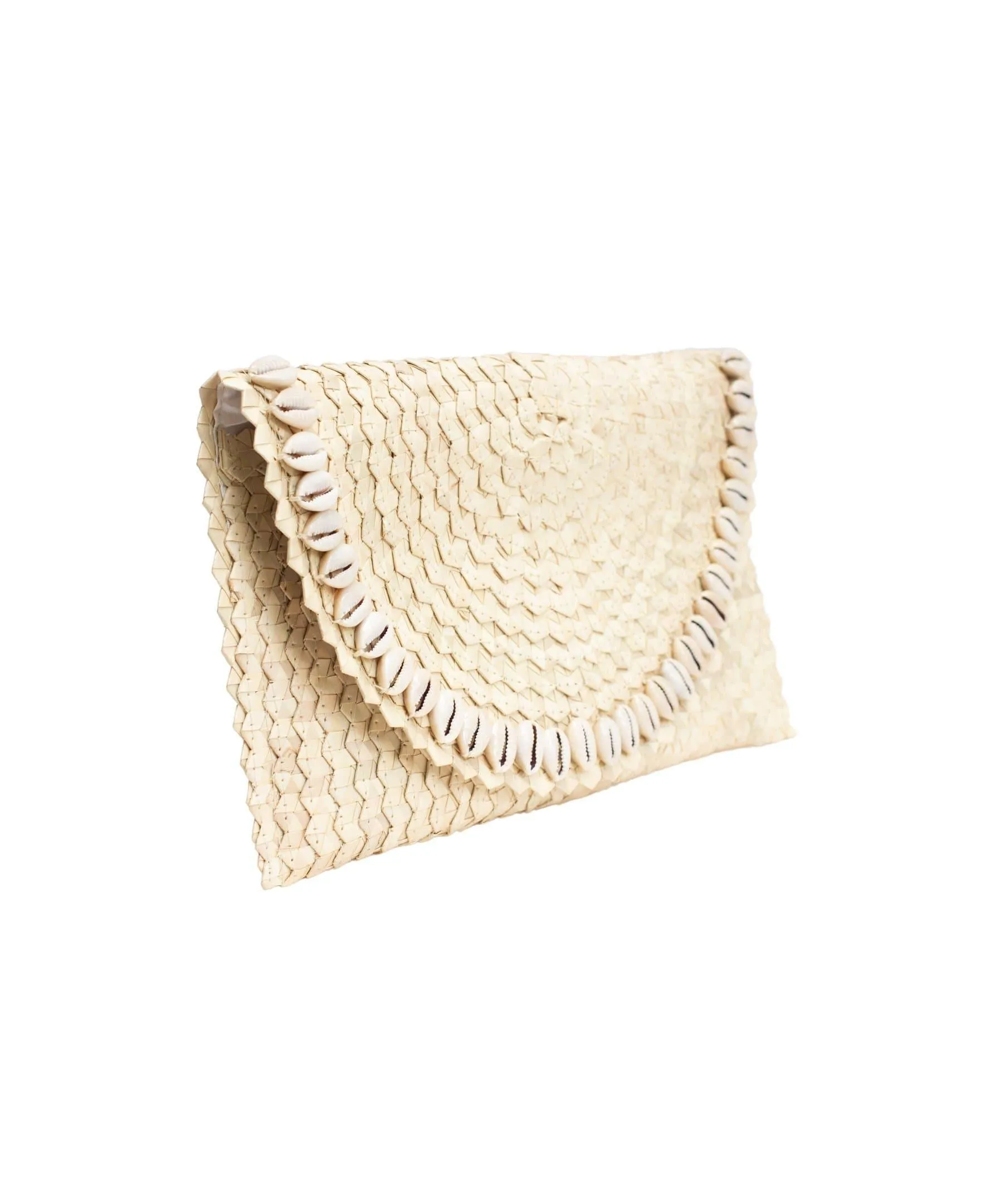 Pandegelang Raffia Seashell Clutch