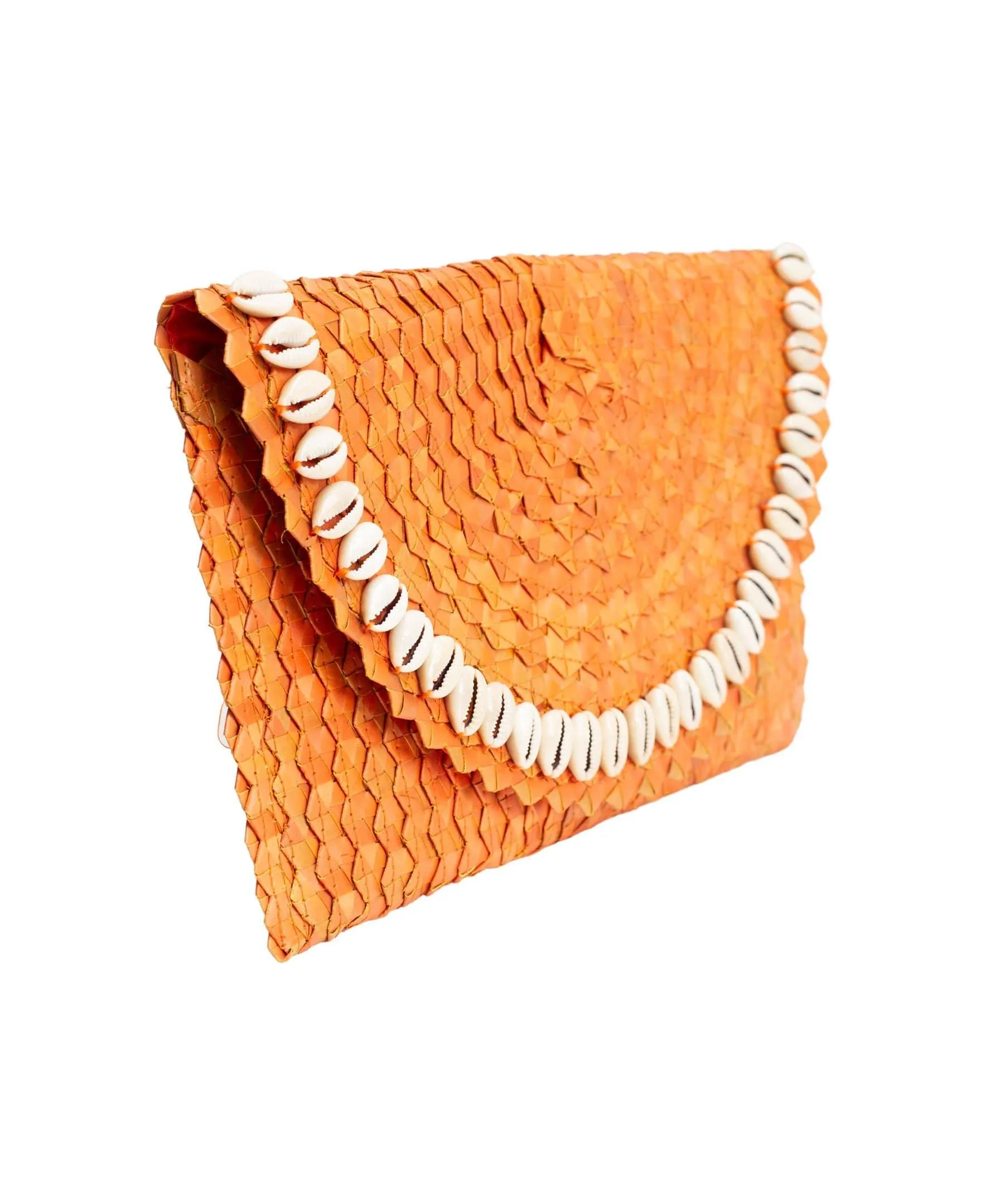 Pandegelang Raffia Seashell Clutch