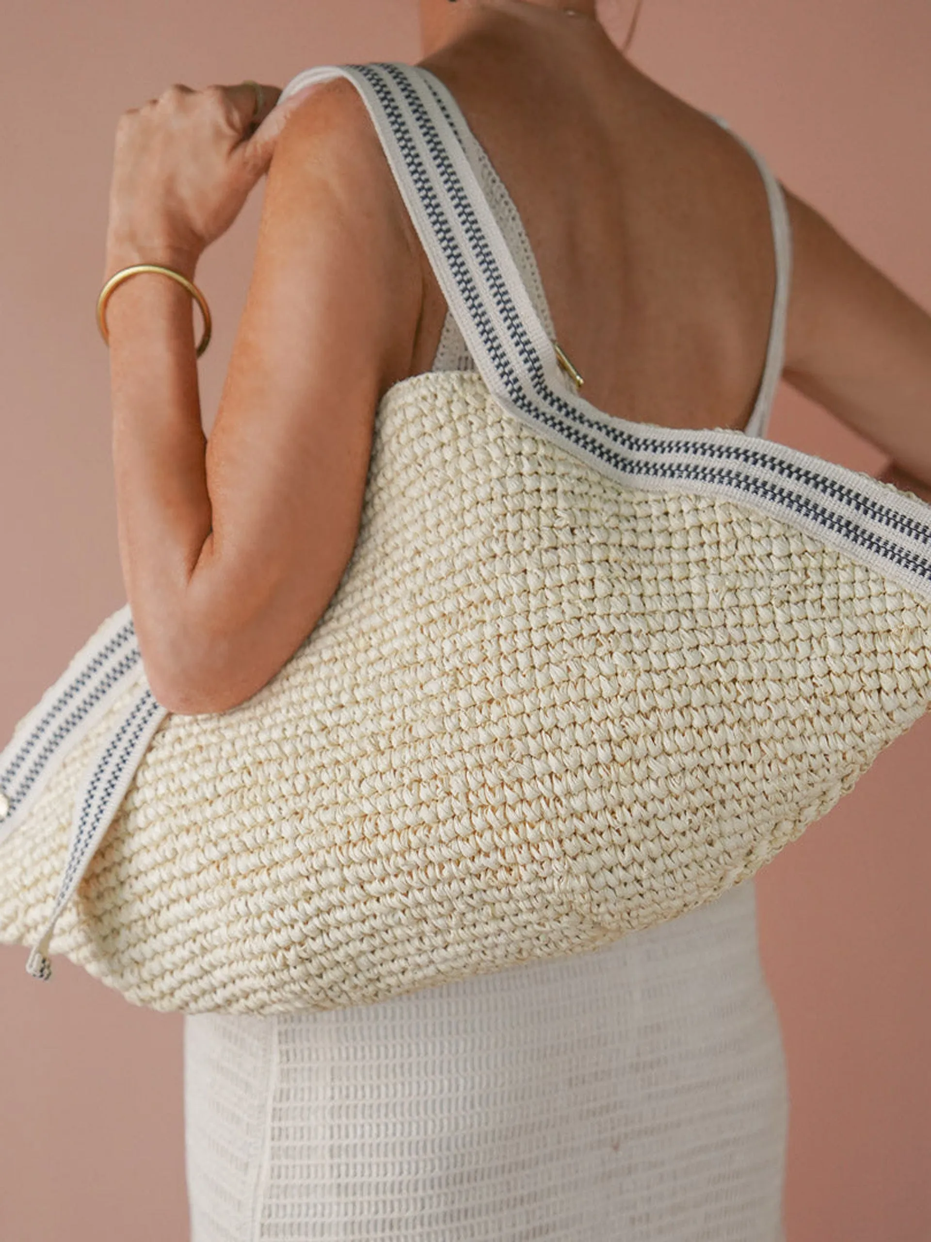 Penge vegan raffia shoulder bag